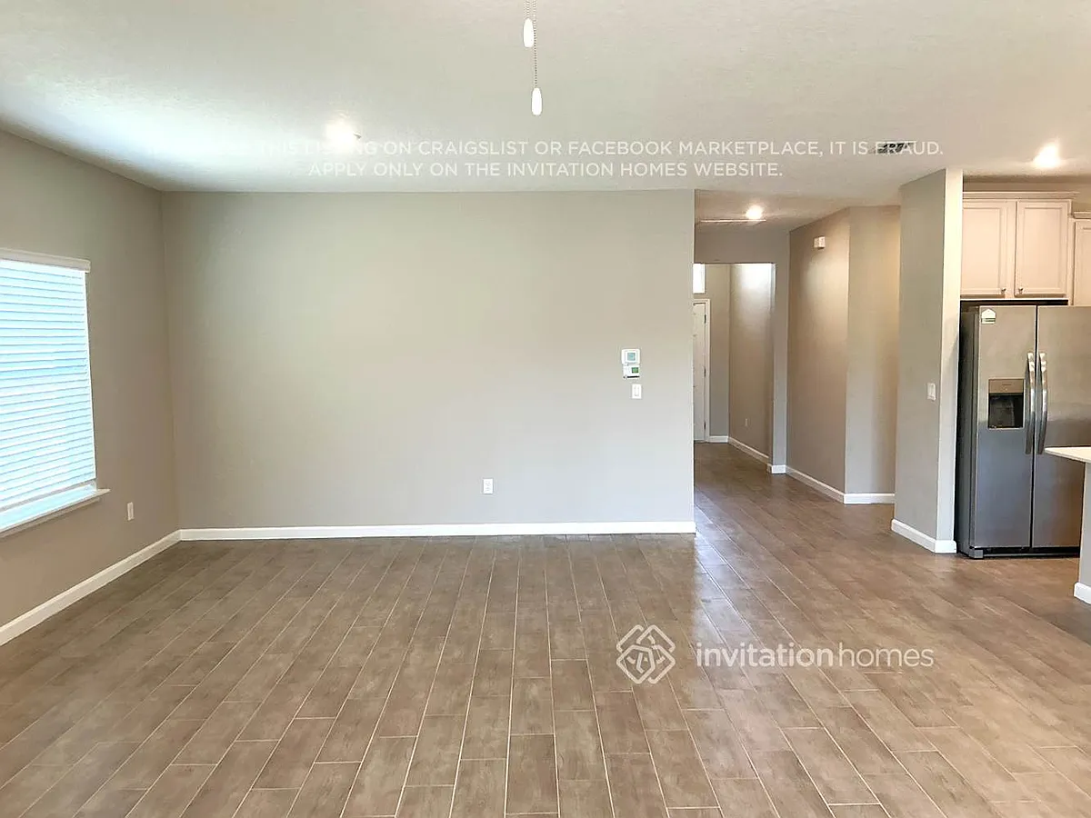 Building Photo - 2410 Laylas Way
