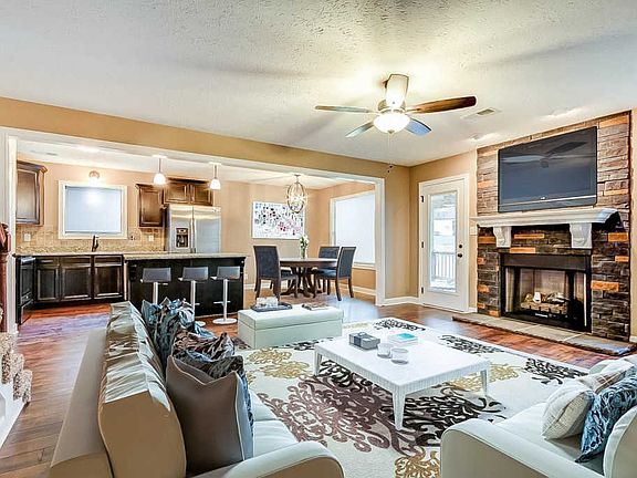 2nd image of 11 Reserve At Hickory Wild