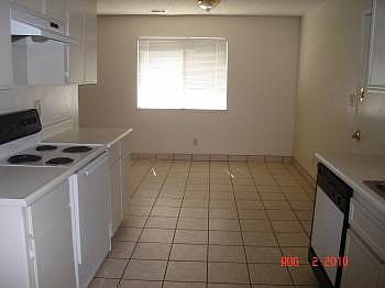 2nd image of 944 Mango Dr