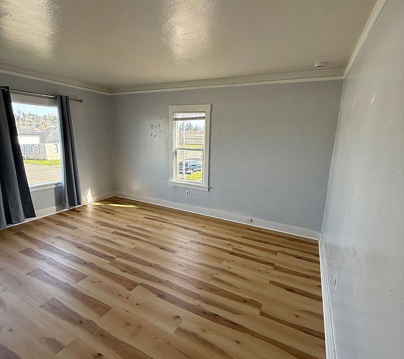 1st image of 615 W Market St #3