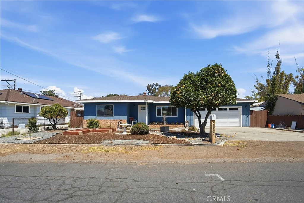 3 bed, 1767 sqft, $4,200 — Photo 1
