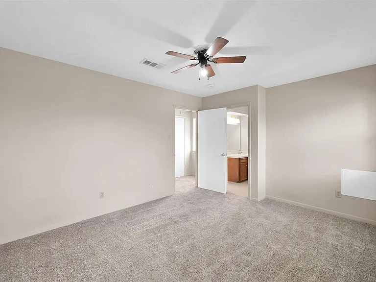 1603 Hazelwood St #B — Photo 15