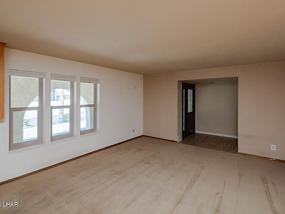 3rd image of 2275 Palmer Dr