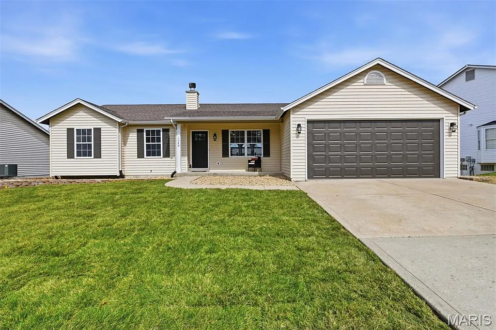1048 Tower Park Dr photo 1
