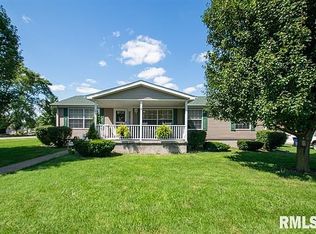 101 E Gelston St, Valier, IL 62891