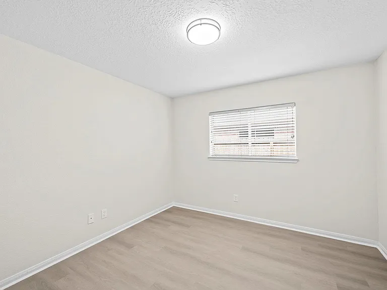 19935 Silver Rock Dr — Photo 15