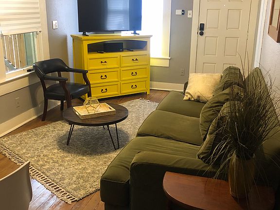2nd image of 241 Southolme