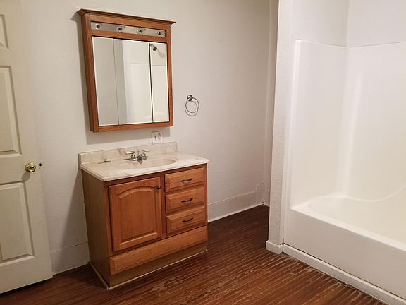5th image of 824 E Kibby St