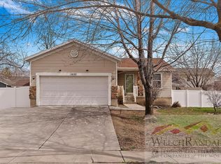 1033 S 1050 W, Woods Cross, UT 84087
