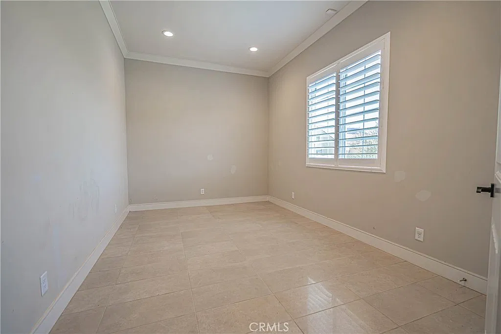 4 bed, 2740 sqft, $3,800 — Photo 3