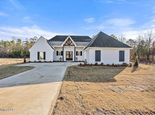 102 Landry Dr, Brandon, MS 39047