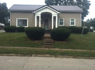 602 N 1st St, Grayville, IL 62844