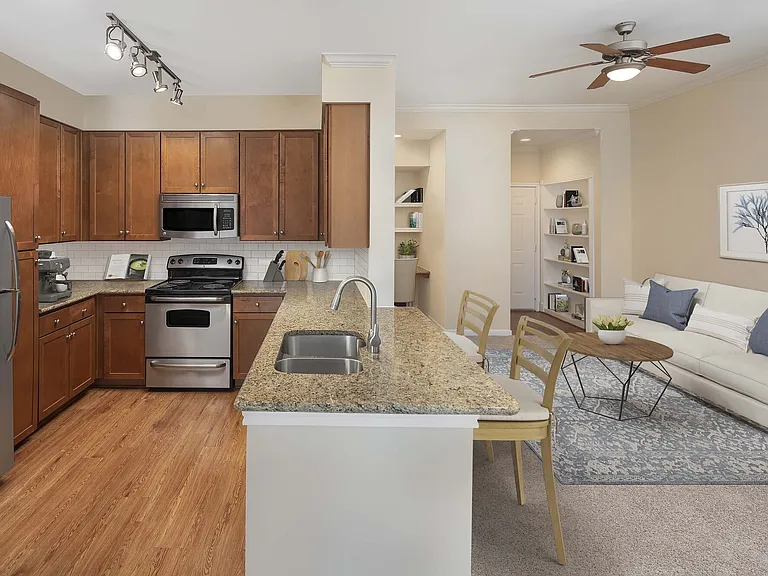 Camden Amber Oaks — Photo 11