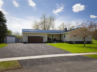 475 Bugbee Dr, Watertown, NY 13601