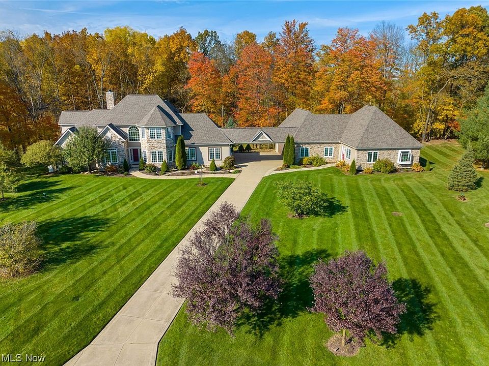1st image of 2095 High Meadow Ct
