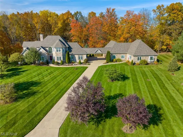 2095 High Meadow Ct, Medina, OH 44256