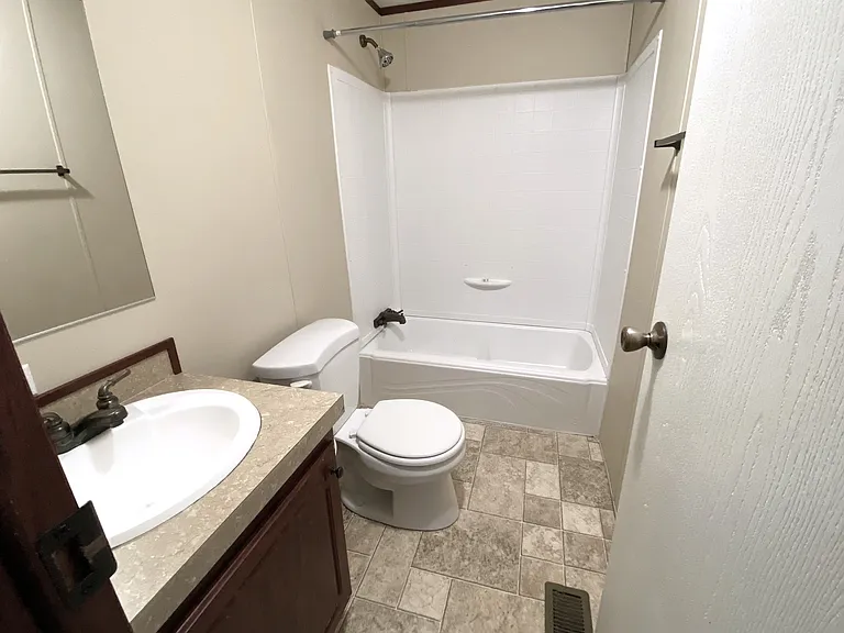231 Thornridge Dr — Photo 5