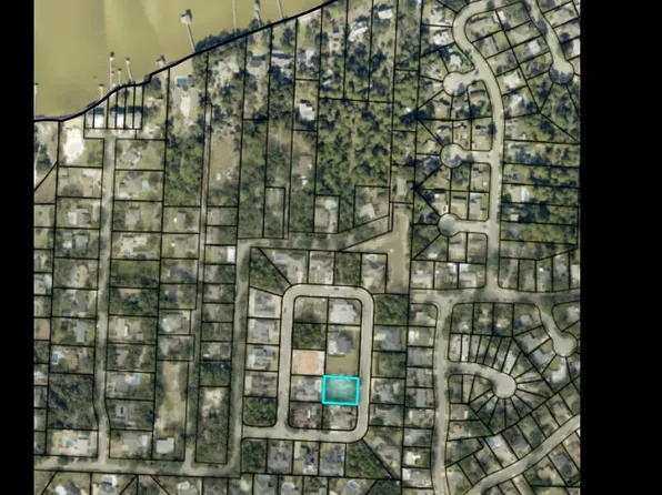 4B Manor Cir, Gulf Breeze, FL 32563