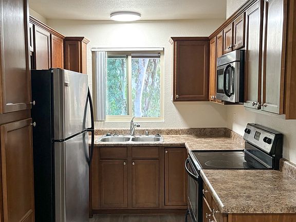 3rd image of 7516 Parkway Dr APT 2K