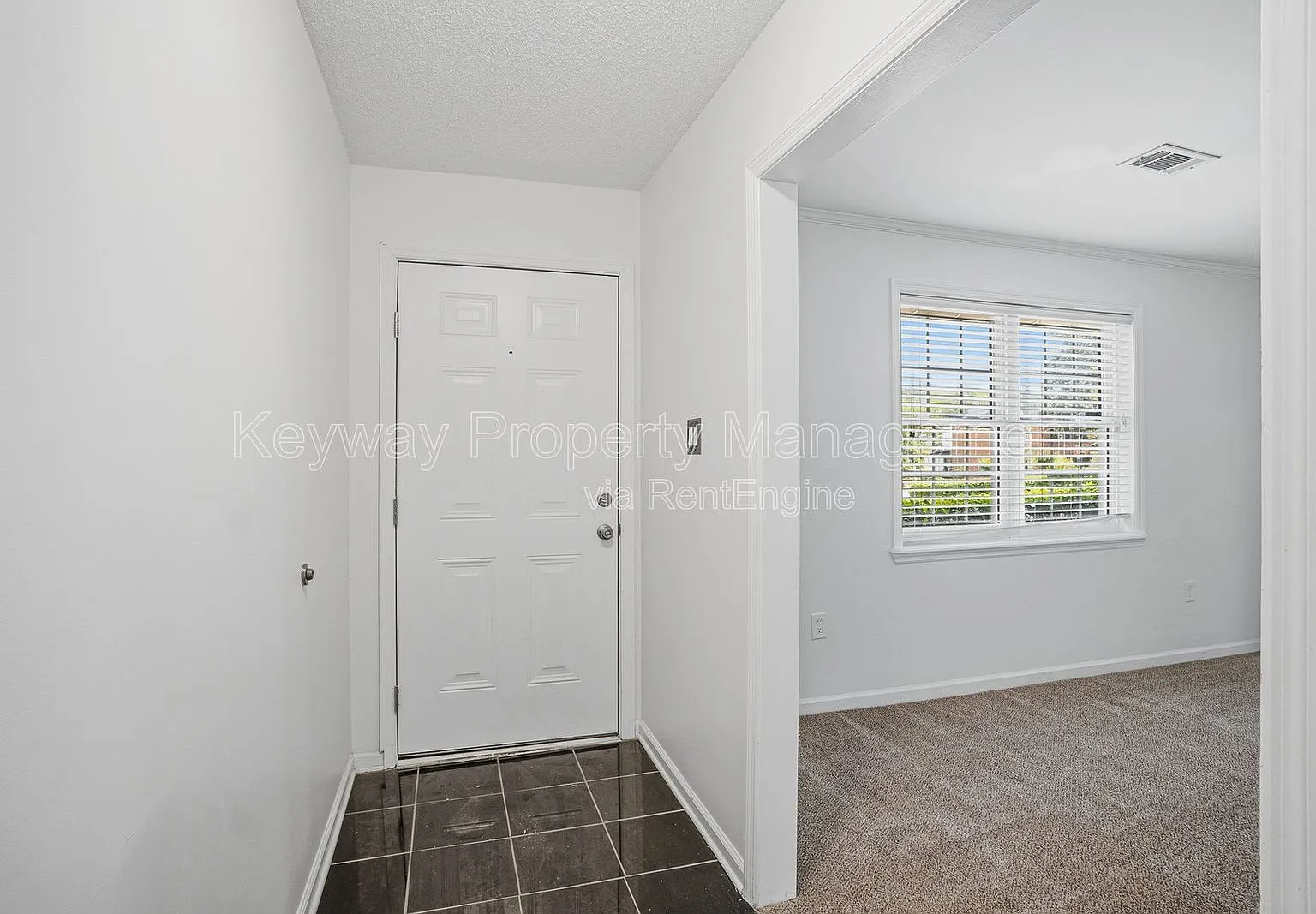 4 bed, 2.0 bath, 1805 sqft, $1,785 — Photo 4