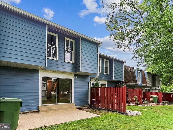 5th image of 11191 Columbia Pike #41