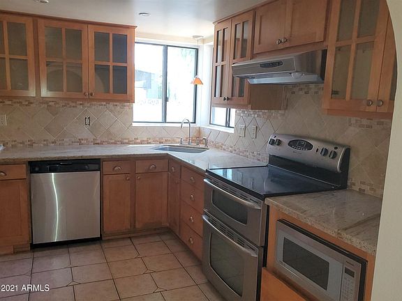 5th image of 16209 E Balsam Dr