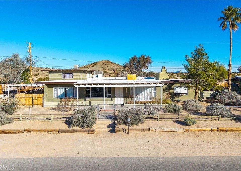 1st image of 72244 Sunnyslope Dr