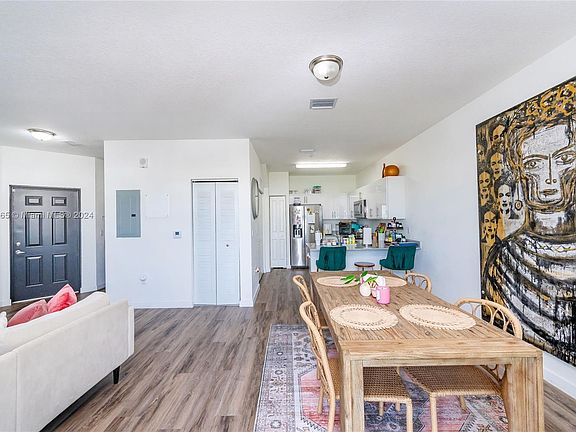 5th image of 15650 SW 136th St #206
