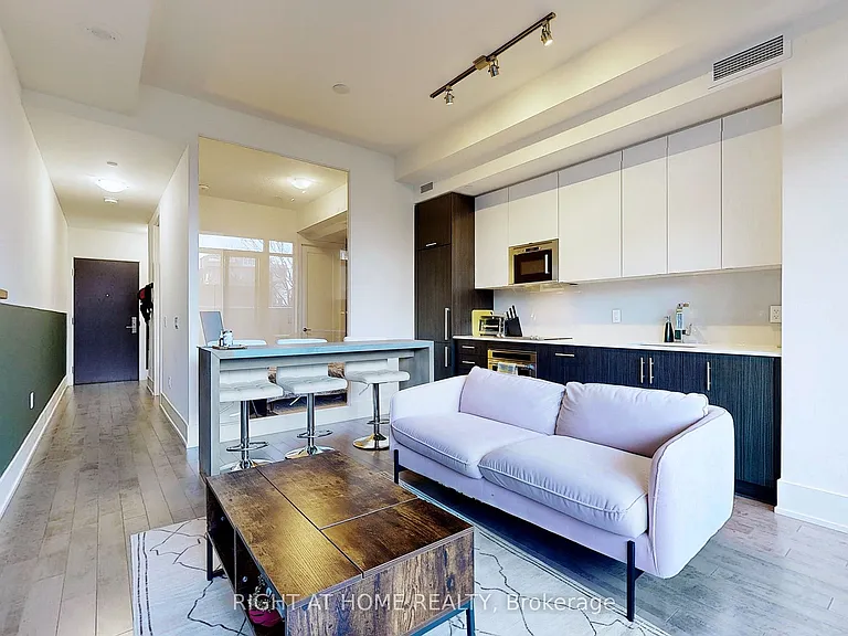 330 Richmond St W #209 — Photo 8
