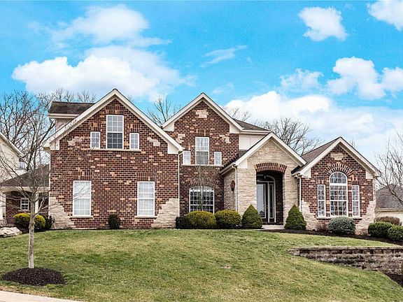 2nd image of 543 Woodcliff Heights Dr