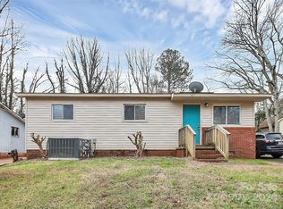 211 Glenrock Dr, Charlotte, NC 28217
