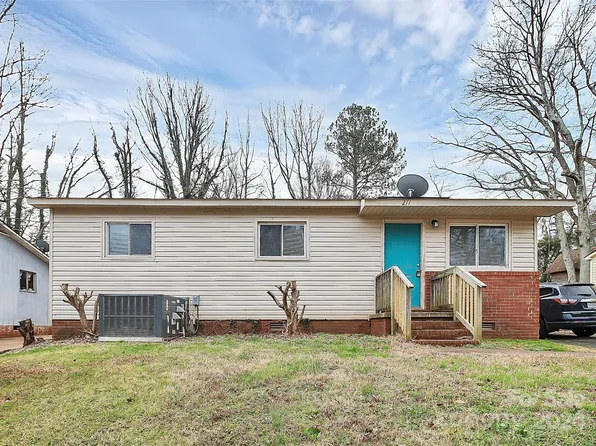 211 Glenrock Dr, Charlotte, NC 28217