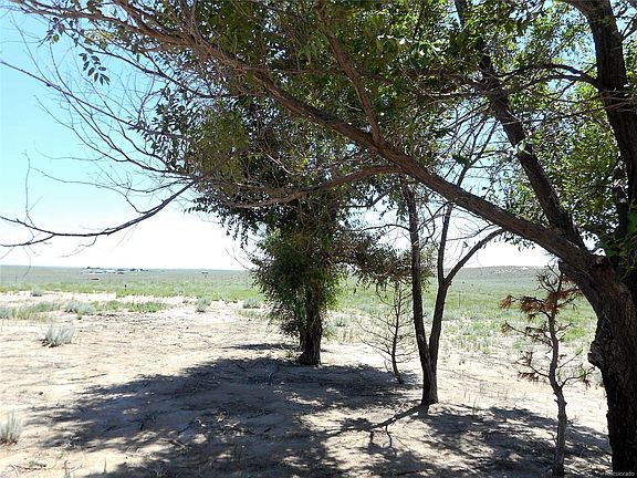 5th image of 21955 Sagebrush Ln