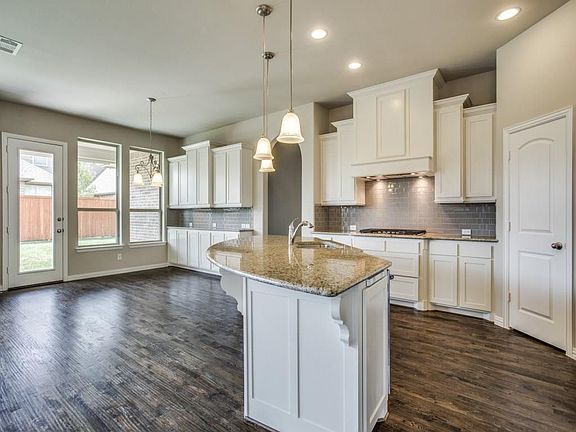 5th image of 6805 Los Padres Pl