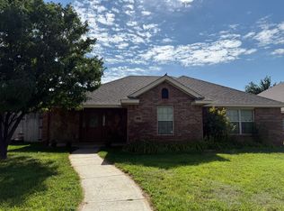 8401 Vail Dr, Amarillo, TX 79118