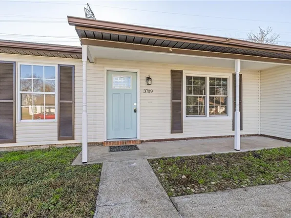 3709 Woodmere Dr, Portsmouth, VA 23703