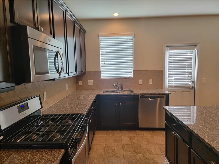 20135 Linden Spruce Ln — Photo 6