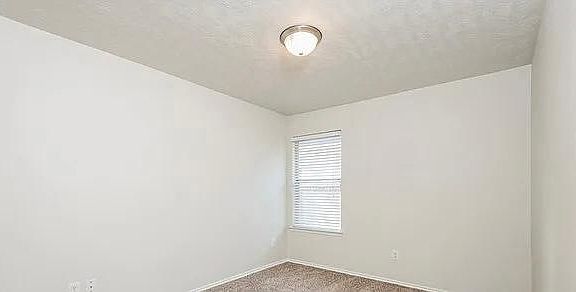 5th image of 19659 Sunrise Pines Dr