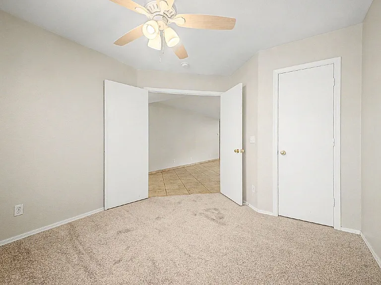 15994 N 135th Dr — Photo 27