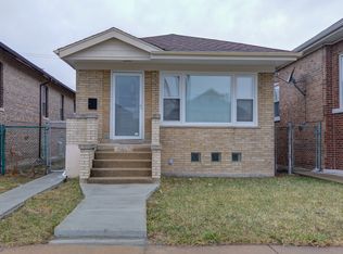 8422 S Elizabeth St, Chicago, IL 60620