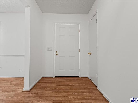 4th image of 3144 McCracken Dr