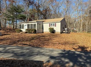 55 Dogwood Rd, Moodus, CT 06469