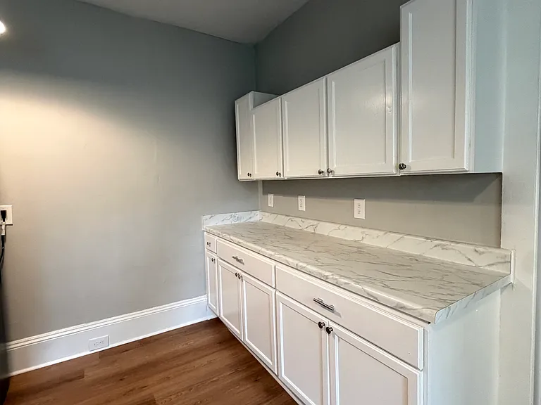 861 Oakhill Ave SW — Photo 16