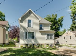 1637 8th Ave S, Fargo, ND 58103