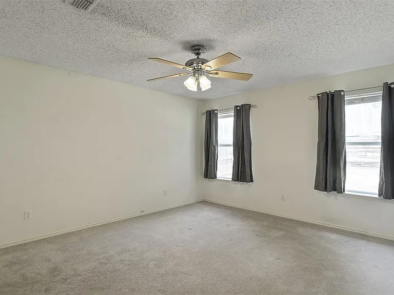 6324 Fern Meadow Dr — Photo 12