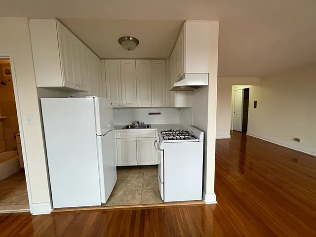 8635 21st Ave #4P — Photo 3