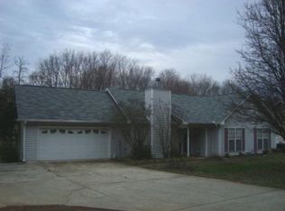 881 City Pond Rd, Winder, GA 30680