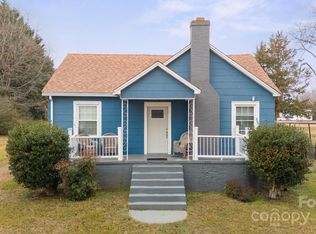 2014 N Mehaffey Ave, Newton, NC 28658