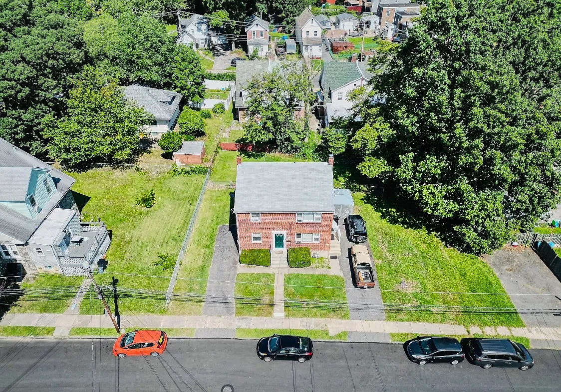 2 bed, 850 sqft, $1,500 — Photo 4