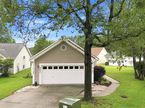 2nd image of 6697 Wisteria Dr.